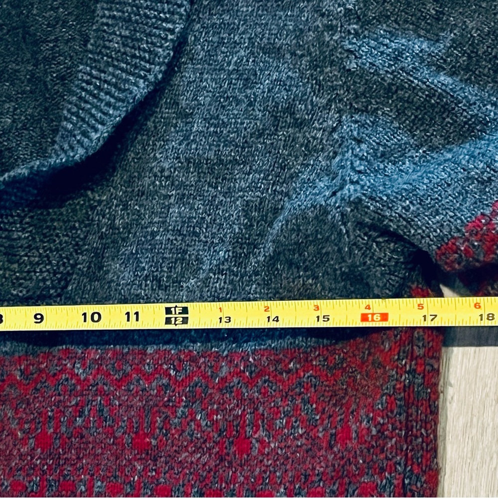 collared cardigan sweater - Picture 5 of 10
